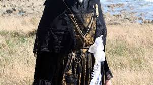 Ile De Sein Costume Costume Bretagne Costume Traditionnel