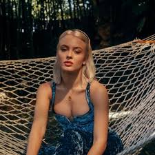She first gained national fame for winning the 2008 season of the talent show talang, the swedish version of got talent, at the age of 10. Back Forth Zara Larsson By Wholegreentea