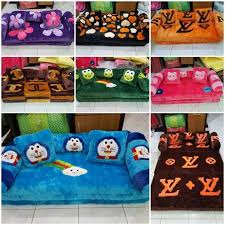 Kapet karakter sedang booming saat ini, ada karakter hello kitty, dora emon, thomas, dll. Karpet Karakter Full Set Home Facebook