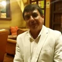 90+ perfiles de «Enrique Cortez»