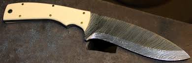 Couteaux De Chasse Stage De Forge Coutelier Au Fil De La Lame Couteau De Chasse Lame Chasse