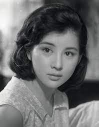 吉永小百合さんのデビュー時の写真を見た高校生ビックリ 綺麗すぎる wajah fotografi gadis kecil cantik