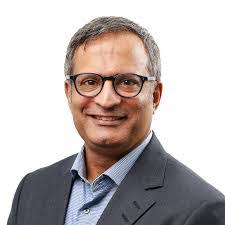 Chris Wellington's Instagram, Twitter & Facebook