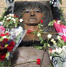 Thanks @marlenmarquez_ for sharing!!#selena #selenaquintanilla… Chris Perez Starting At 30