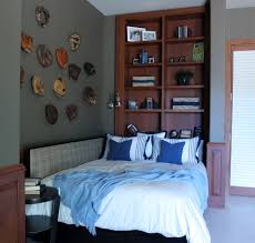 This would make the perfect setting for a kid who loves baseball, or really, any kind of sport. Sport Themed Bedroom Houzz