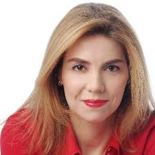 Emma Corral (@emma_c0rral)