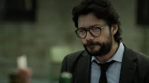 An enigmatic character called the professor plans something unique when he plots to carry out the biggest robbery in history. Glasses Persol Professor Aka Salva Alvaro Dead In The Casa De Papel S01e08 Spotern
