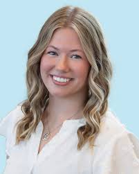 To finish off Princess Kezia and Commodore Scott's busy weekend, they made  their way over to Howard Lake for Good Neighbor Days. The team was asked to  join Miss Howard Lake Coral