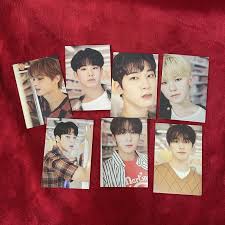 Beli photocard seventeen terlengkap harga murah 2021 di tokopedia! Harga Hybe Insight Photocard Seventeen Terbaru November 2021 Biggo Indonesia