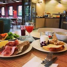 Brunch chez Archipel Volcans, au pied du puy de Dôme !