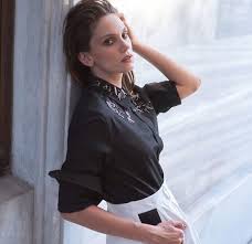 Farah zeynep abdullah da sahnede çok öfkelendiğini ifade ederek, 'o gün aşırı gerilmiştim. Farah Zeynep Abdullah S Boyfriend