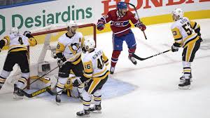 Lewis avait fait un panneau qui disait: Le Canadien Elimine Les Penguins De Pittsburgh Radio Canada Ca