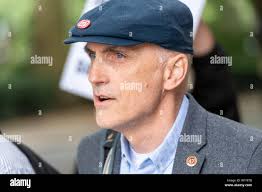 Chris williamson hi-res stock photography and images