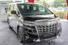 The 2020 Toyota Alphard Will Get A Facelift According To The Most Recent Reports This Minivan Is Extremely Popular In In 2021 Toyota Alphard Toyota Super Luxury Cars