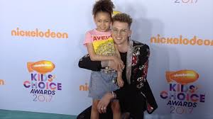 Courtesy machine gun kelly/instagram (inset) get to know his parents. Machine Gun Kelly 2017 Kids Choice Awards Orange Carpet Youtube