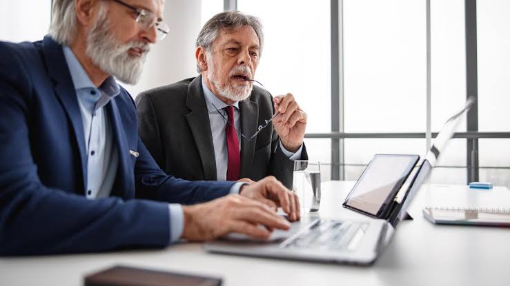 La jubilación de los Baby Boomers pone en jaque a miles de empresas: el otro rostro de la Economía Silver