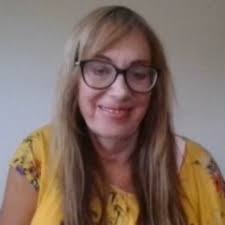 Dena Barrett's Instagram, Twitter & Facebook