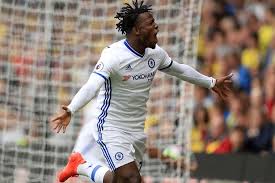 Batshuayi is nowhere near as good as costa. Batshuayi Slams Fifa 17 Rating Of His Passing And Becomes Involved In Hilarious Twitter Row Mylondon