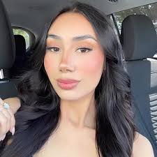 Can anyone create a strawberry jaro bouquet?