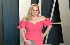 Rebel wilson bei der verleihung der british academy film awards in london, 2020. Xyy7ribkjj 8m