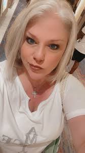 Should I grow out my short gray hair again?