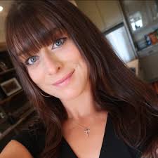 Perfect Thanksgiving side dish!! 🦃 Memphis corn pudding is easy, quick and  delicious for a crowd or weeknight side option. INGREDIENTS * 1 can cream  style corn * 1 can whole kernel