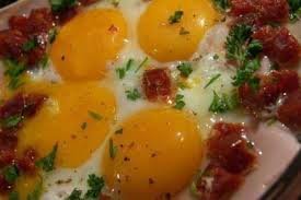 Oeufs Au Plat Et Bacon Au Micro Ondes Recette Ptitchef Recette Oeuf Au Plat Recettes De Cuisine Plat