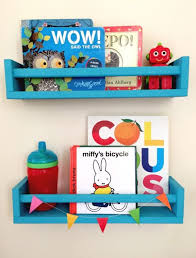 Suivez l'exemple pour monter l'étagère de bureau ikéa, broder. Diy Ikea Tout Simple Avec Cette Etagere Pour Enfants