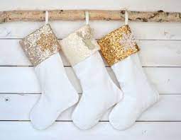 All you need for the festive season. 25 Sequin Christmas Decor Ideas For Glam Lovers Digsdigs