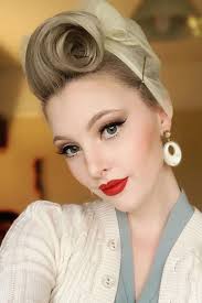 How To Do Victory Rolls Updo Victoryrolls Fancy Pulling Off The Good Old Victory Rolls Let Us Show You Vintage Hairstyles Retro Hairstyles Roll Hairstyle