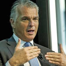 UBS will mit Umbau der Investmentbank Wall-Street-Häuser bedrängen