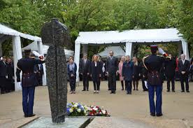 Accueil du site > culture & loisirs > dessin du jour > hommage aux victimes du terrorisme. 19 Septembre 2017 Ceremonie D Hommage National Aux Victimes Du Terrorisme Invalides Afvt Association Francaise Des Victimes Du Terrorisme
