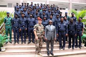 Les agents de la police municipale sont compétents sur le territoire de leur commune. Ceremonie Officielle De Sortie De 50 Nouveaux Agents De Police Municipale Abidjan Net Photos