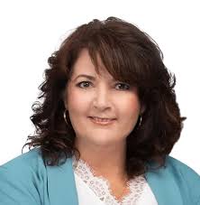 Mona is a Licensed REALTOR® in Brevard County, Florida