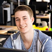 4pets in Schwarz Hüter der Erinnerung «Mut gehört dazu»