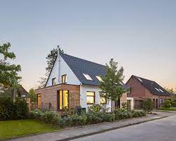 Räumlich erweitern, energetisch modernisieren, gestalterisch aufwerten. Vorher Nachher Ein Siedlungshaus Im Rheinland Wird Modern