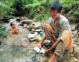 The outbreak of a mysterious illness, which resulted in the death of 15 orang asli from the batek tribe in kampung kuala koh, later found to be measles, still haunts the community, especially those in felda aring 5 and kampung pasir linggi. Husam Urgent Action Needed To Save Orang Asli In Kuala Koh The Leaders Online