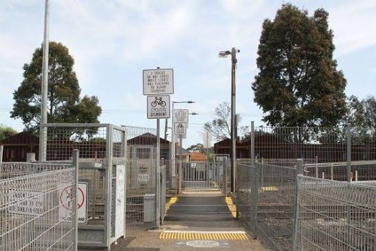 Level crossings - Wongm's Rail Gallery
