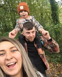 Better late than never 🤷‍♀️😂👻#pumpkinpatch