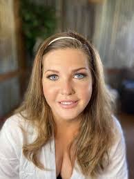 Melanie Bartram's Instagram, Twitter & Facebook