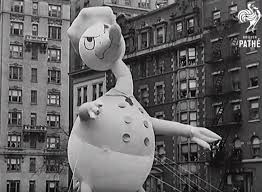 Donald duck in macy's thanksgiving day parade. Donald Duck In Macy S Thanksgiving Day Parade Donaldism