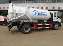 Isuzu Ftr 4X2 High Vacuum Sewage and Waste Water Suction Trucks Sewage  Fecal Truck