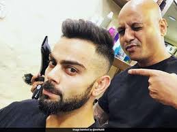 Wenn wir heutzutage über die stilvollsten sportler sprechen, dann haben wir eine sehr begrenzte anzahl von leuten auf der liste, da es nicht viele gibt, die sich auf ihr aussehen und ihren stil konzentrieren. Virat Kohli Flaunts His New Look On Twitter
