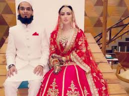 Somy ali did not recieve financial assistance from salman for her charity. Sana Khan Wedding Photos Married Each Other For The Sake Of Allah Sana Khan Shares First Post Wedding Photo With Husband Mufti Anas