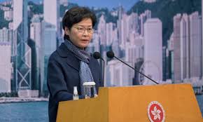 Die umstrittene regierungschefin carrie lam verteidigt derweil . Kzjiua Zsyvefm