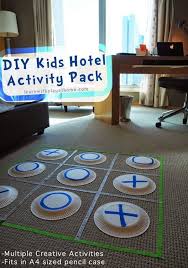 15 Fun And Easy Indoor Games For Preschoolers Hotels For Kids Business For Kids Indoor Fun