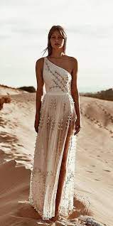 Beach Wedding Dresses For Hot Weather Wedding Dresses Guide Wedding Dresses Necklines For Dresses Beach Wedding Guest Dress
