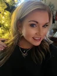 Andrea Romig's Instagram, Twitter & Facebook