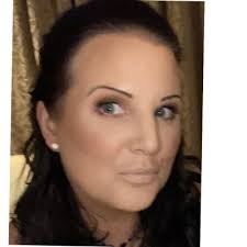 Happy International Women's Day♥️ An appreciation post to some of the  empowering women around me. They are a large reason that I am where am I  today and a massive inspiration. Here's