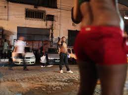 Prostitutas se preparam para Copa do Mundo, destaca jornal